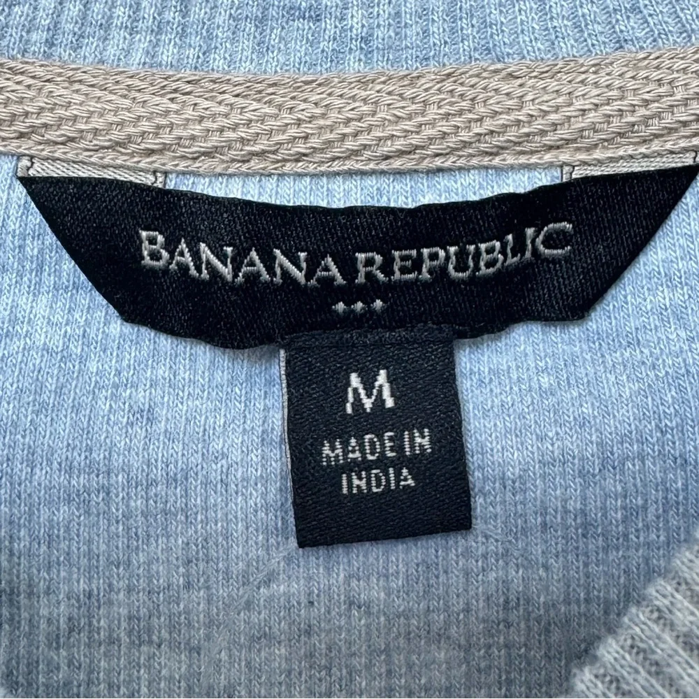 Banana Republic Light Blue Sweater Winter Preppy Academia Classic Easter Pastel